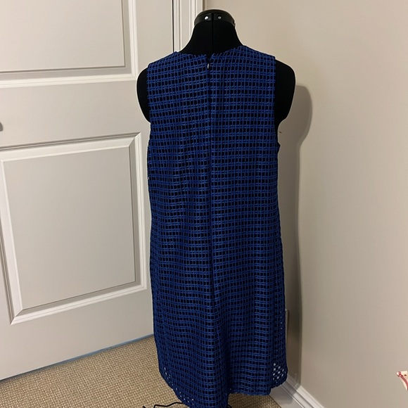 🆕 HALOGEN Shift Dress Sleeveless - Picture 3 of 8